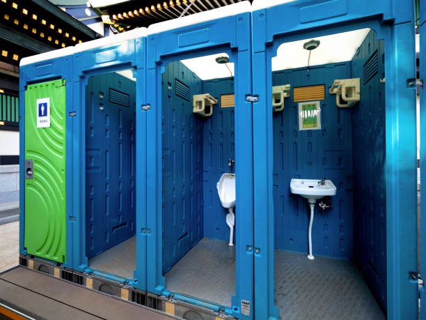 Best Porta potty delivery and setup  in St Michael, MN